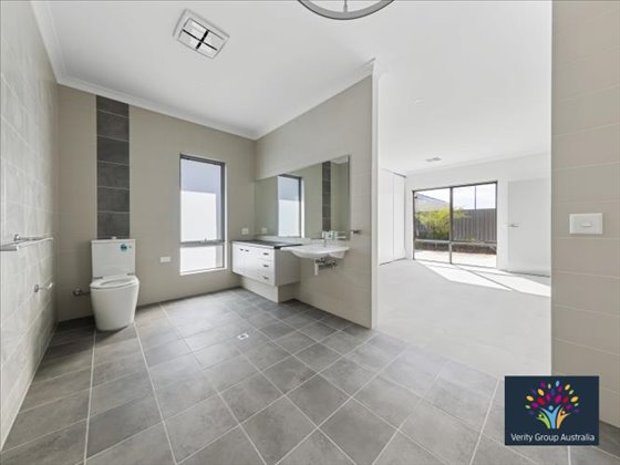 r1l9yuziufiss7nt9hid