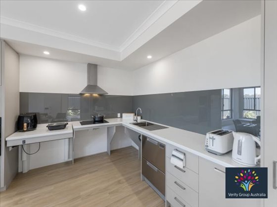 yjikxbduxm4dnishhtcl