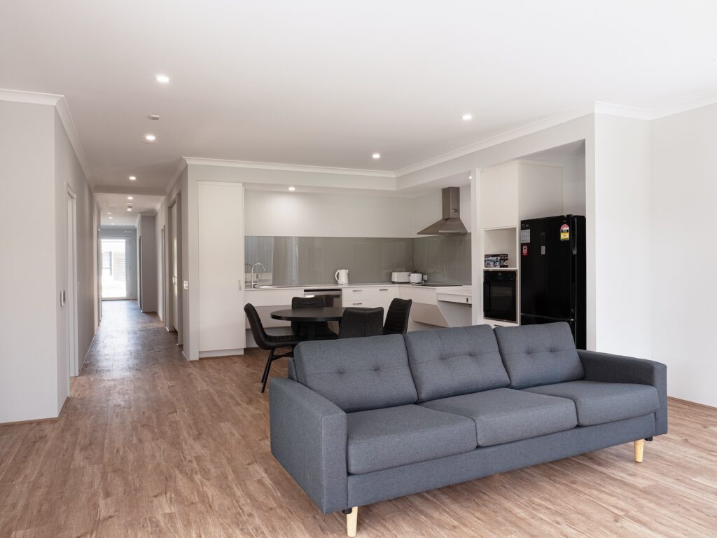 06 Living room + kitchen