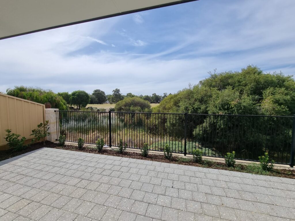 8bad586f-b002-46aa-84aa-5fbdf2ff724a 2